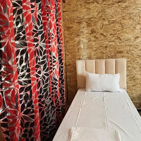 Lumani Bed & Breakfast Memaliaj